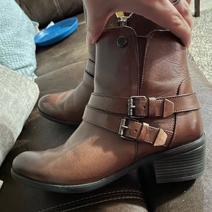 Bussola leather ankle boots size 8